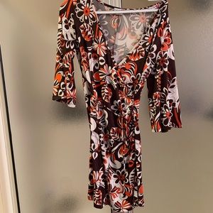 Retro pattern wrap dress